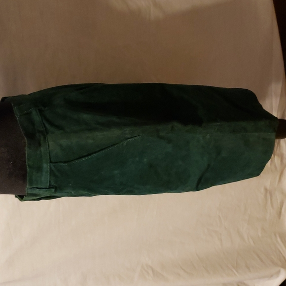 Green suede skort - Picture 2 of 6